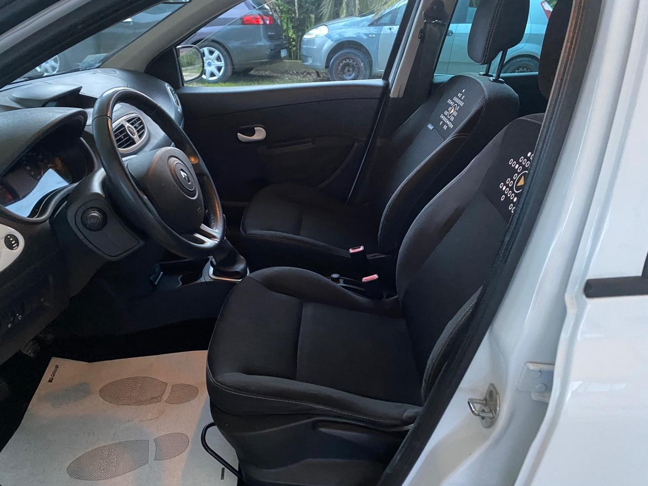 Renault Clio 1.2 16V 5 porte Dynamique--- KM CERTIFICATI ---PER NEOPATENTATI