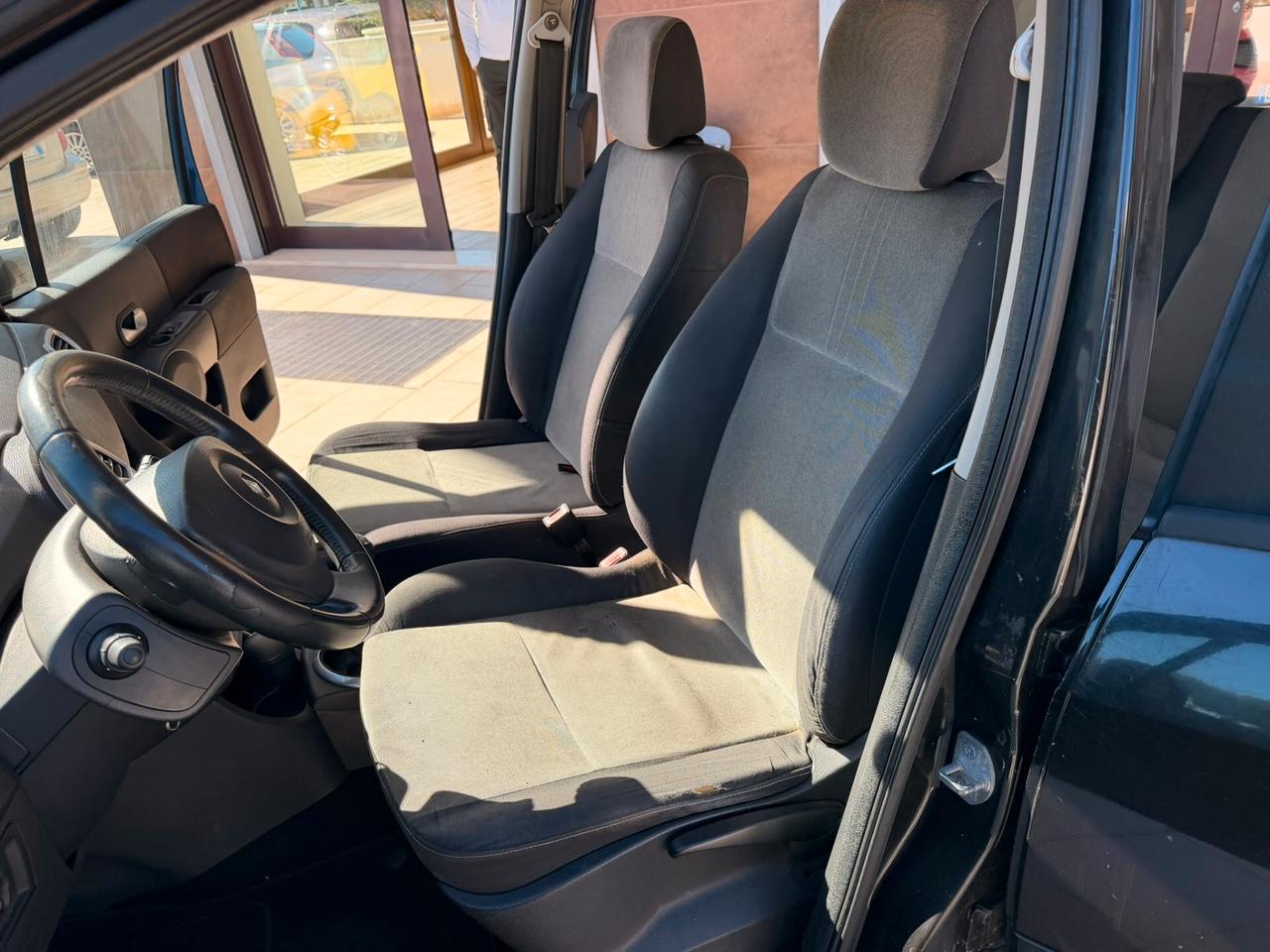 Renault Modus 1.5 dCi 85CV Dynamique
