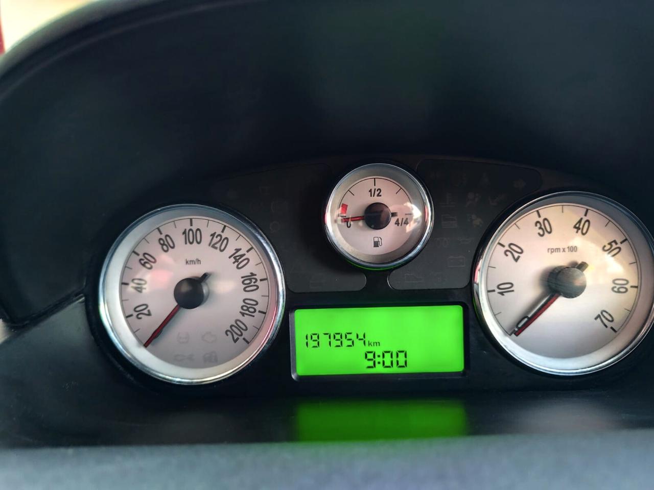 Lancia Ypsilon 1.3 MJT 75 CV Unyca