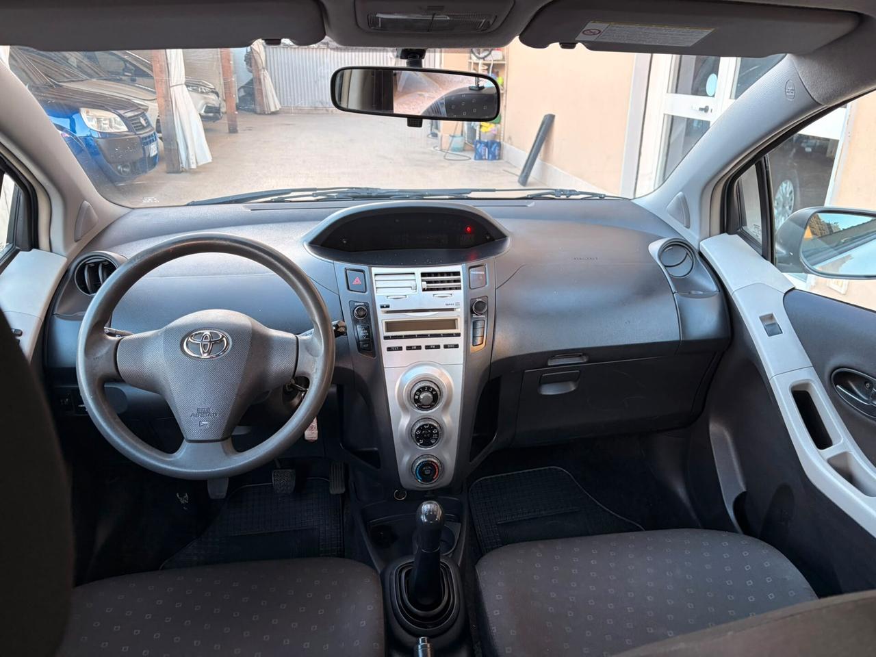 Toyota Yaris 1.0 5 porte