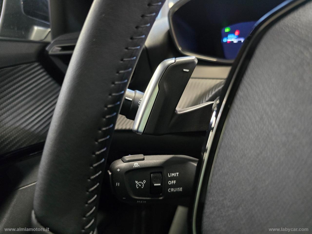 PEUGEOT 2008 Hybrid 136 e-DCS6 Allure