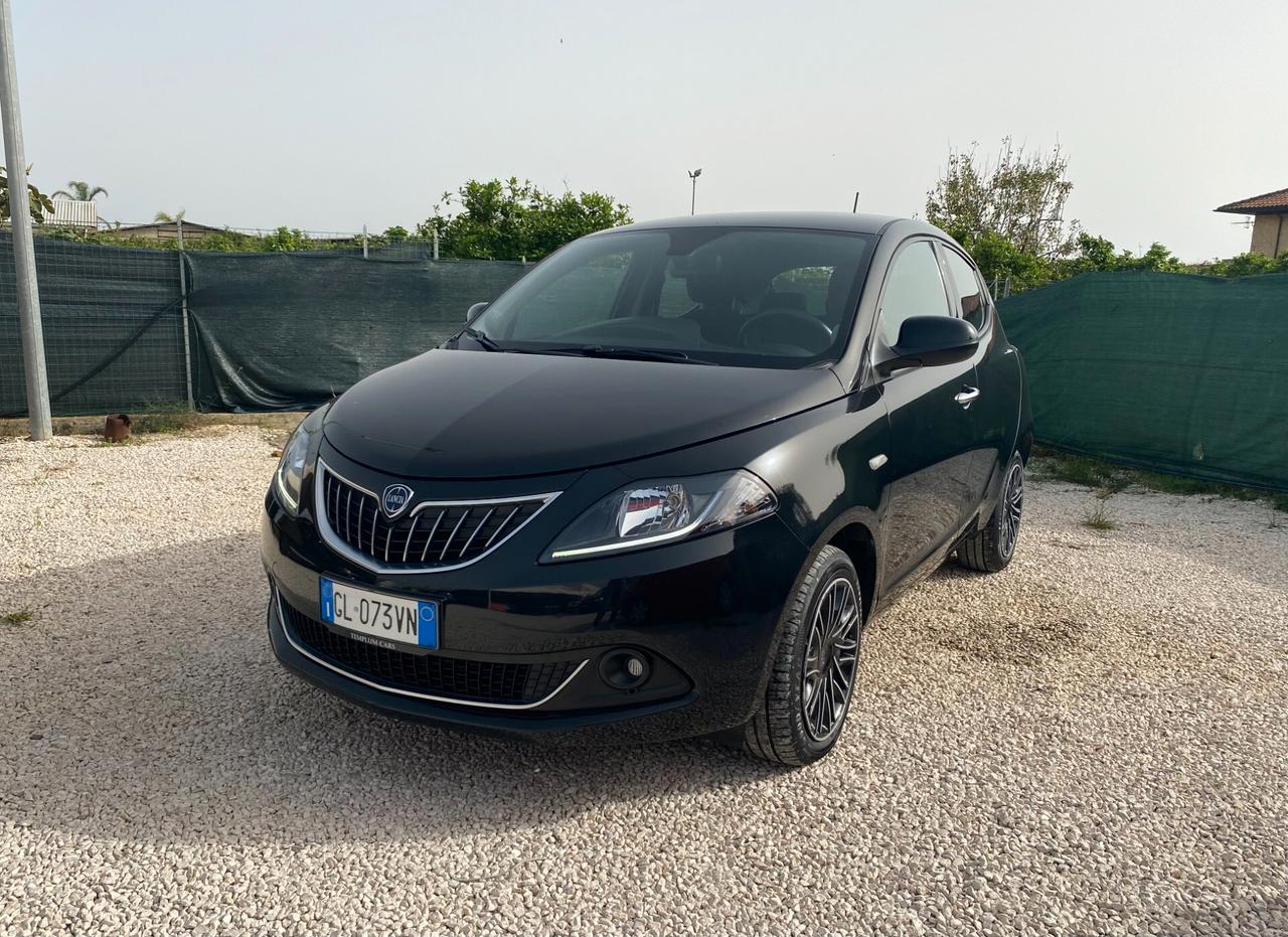 Lancia Ypsilon 1.0 FireFly 5 porte S&S Hybrid Gold Plus