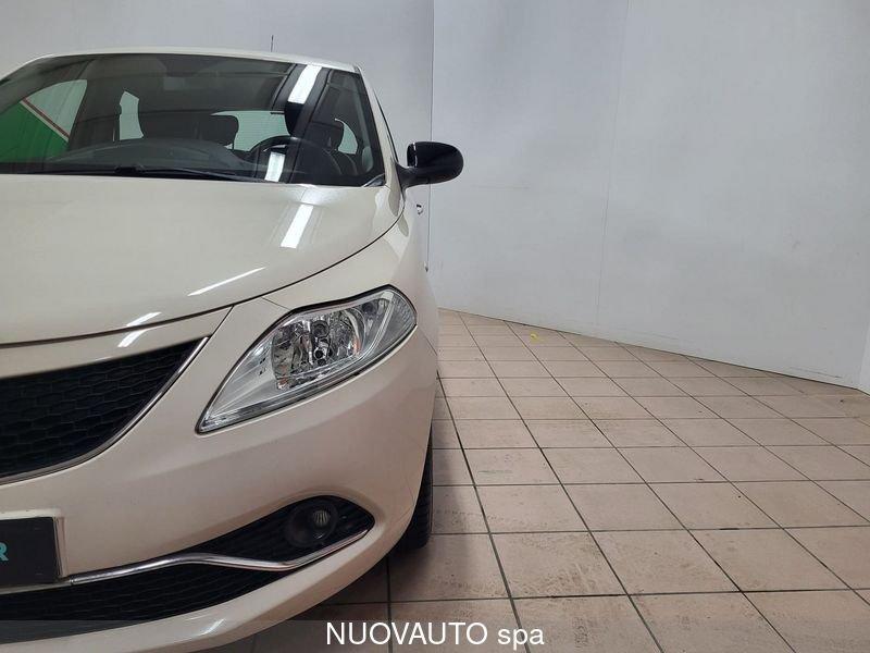 Lancia Ypsilon Ypsilon 1.2 69 CV 5 porte Silver