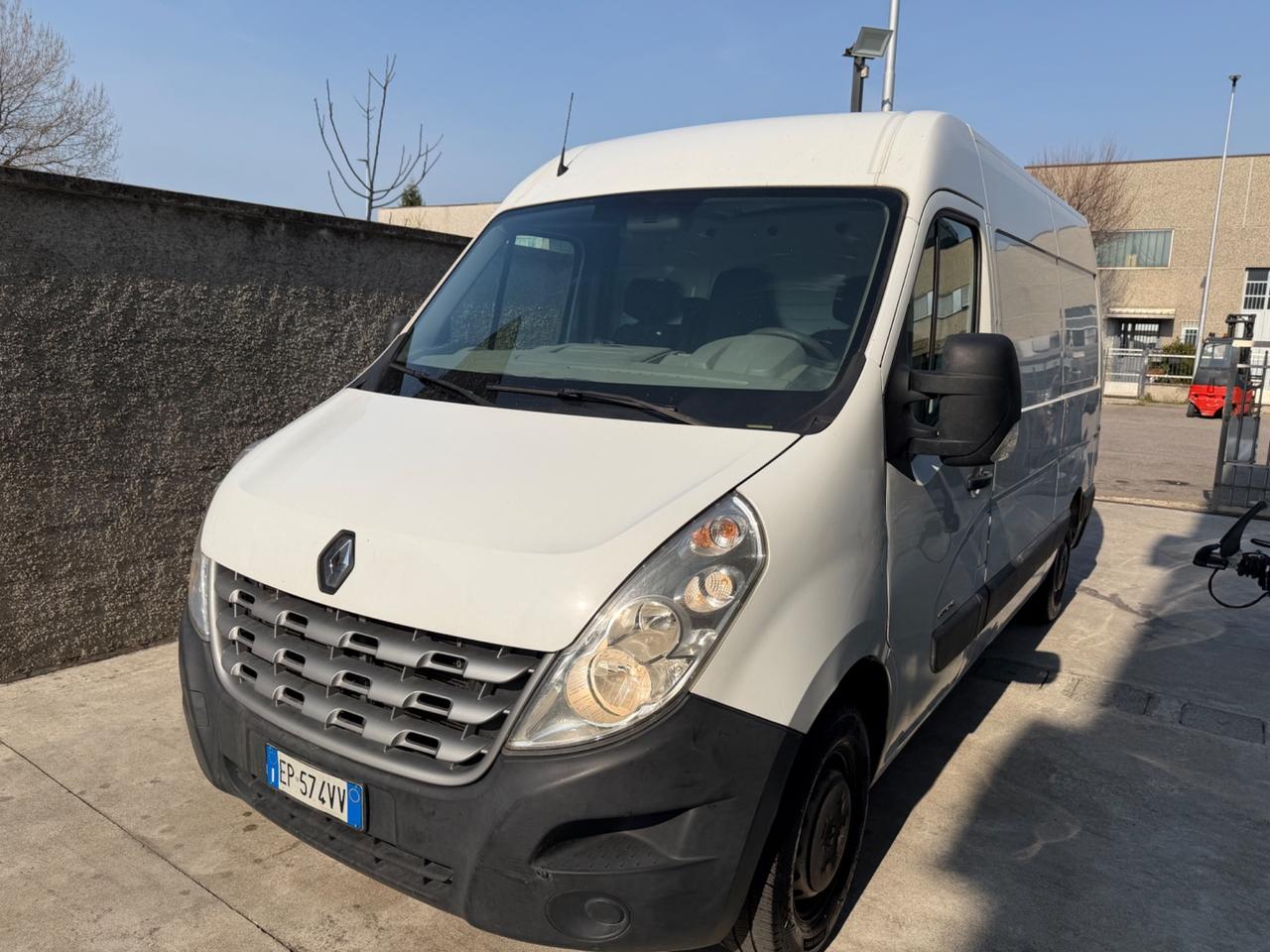 RENAULT MASTER 2.2DCI PORTATA 1535KG 3POSTI