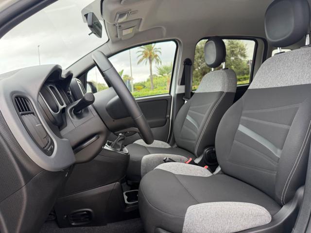 FIAT Panda 1.0 HYBRID CITY LIFE+CLIMATRONIC+SCHERMO+5POSTI