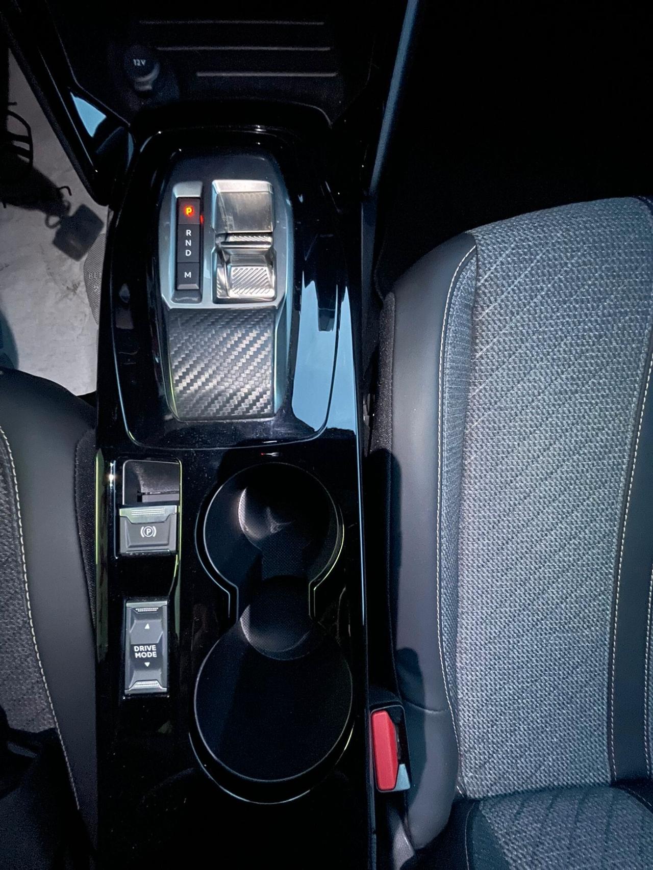 Peugeot 2008 PureTech 130 S&S EAT8 Allure