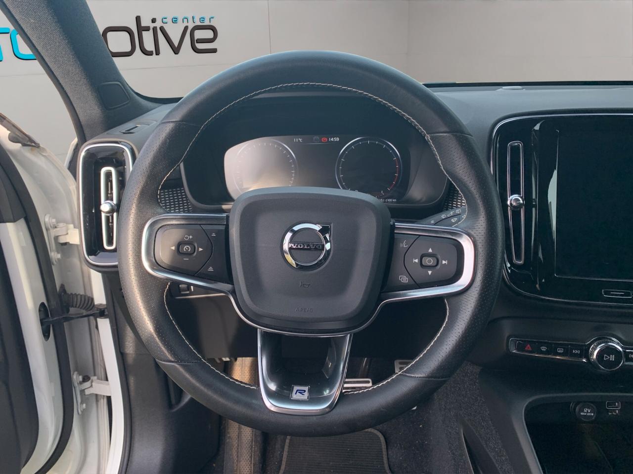 Volvo XC40 T5 AWD Geartronic R-design