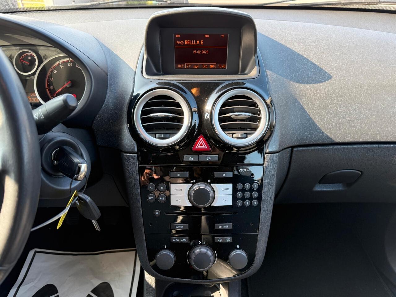 Opel Corsa 1.2 benzina Neopatentati