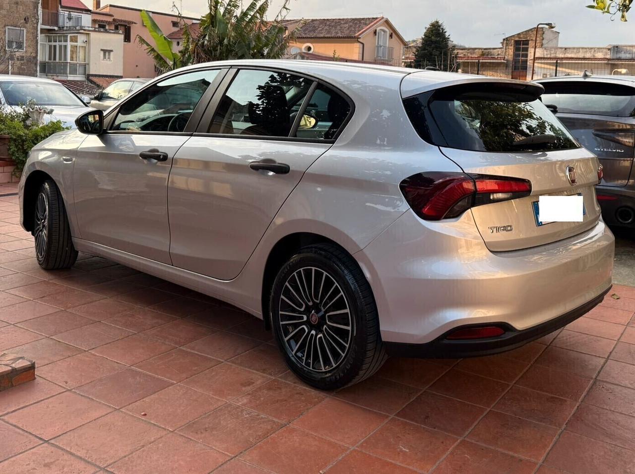 Fiat Tipo 1.0 5 porte UCONNECT 7"