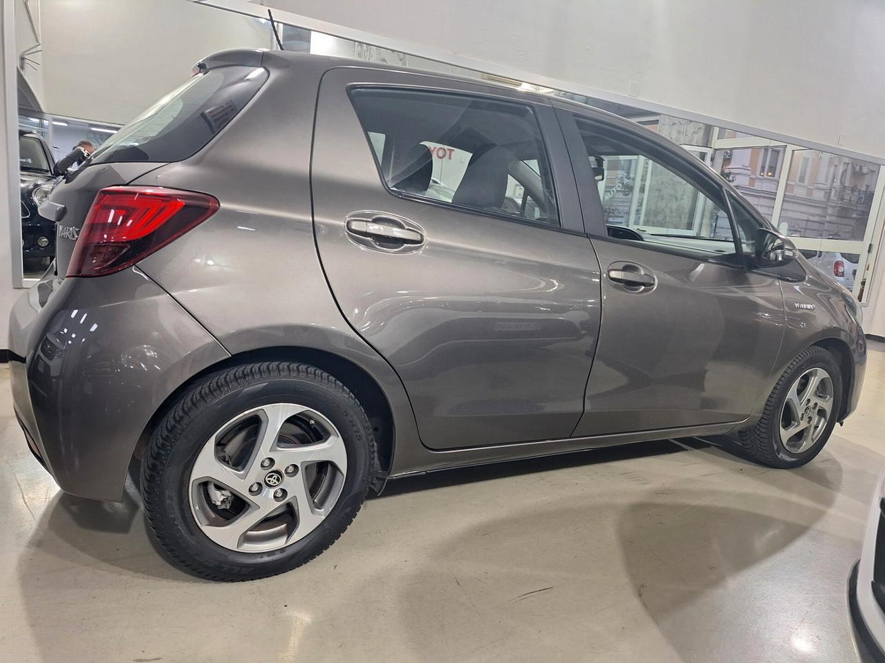 Toyota Yaris 1.5 Hybrid 73cv 1 PROPRIETARIO
