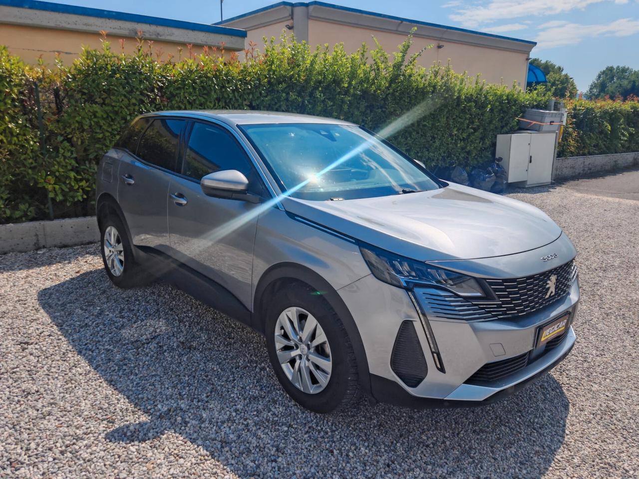 Peugeot 3008 1.5 130CV UNIPROPRIETARIO KM VERI GARANZIA 24 MESI OK NEOPATENTATI