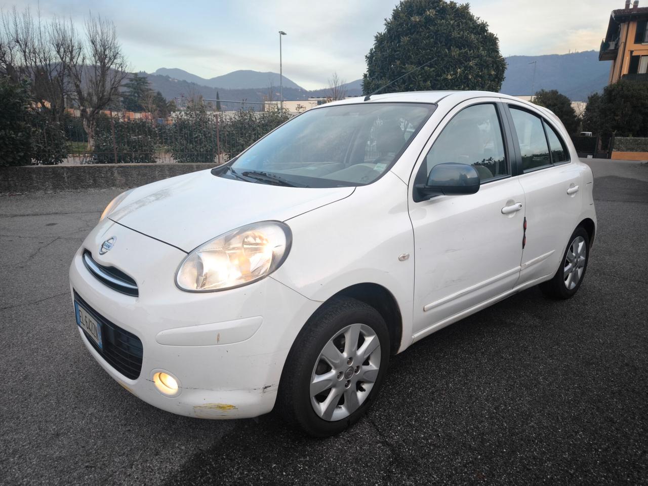 NISSAN MICRA 1,2 BENZ- CAMBIO AUTOMATICO-KM 78000-