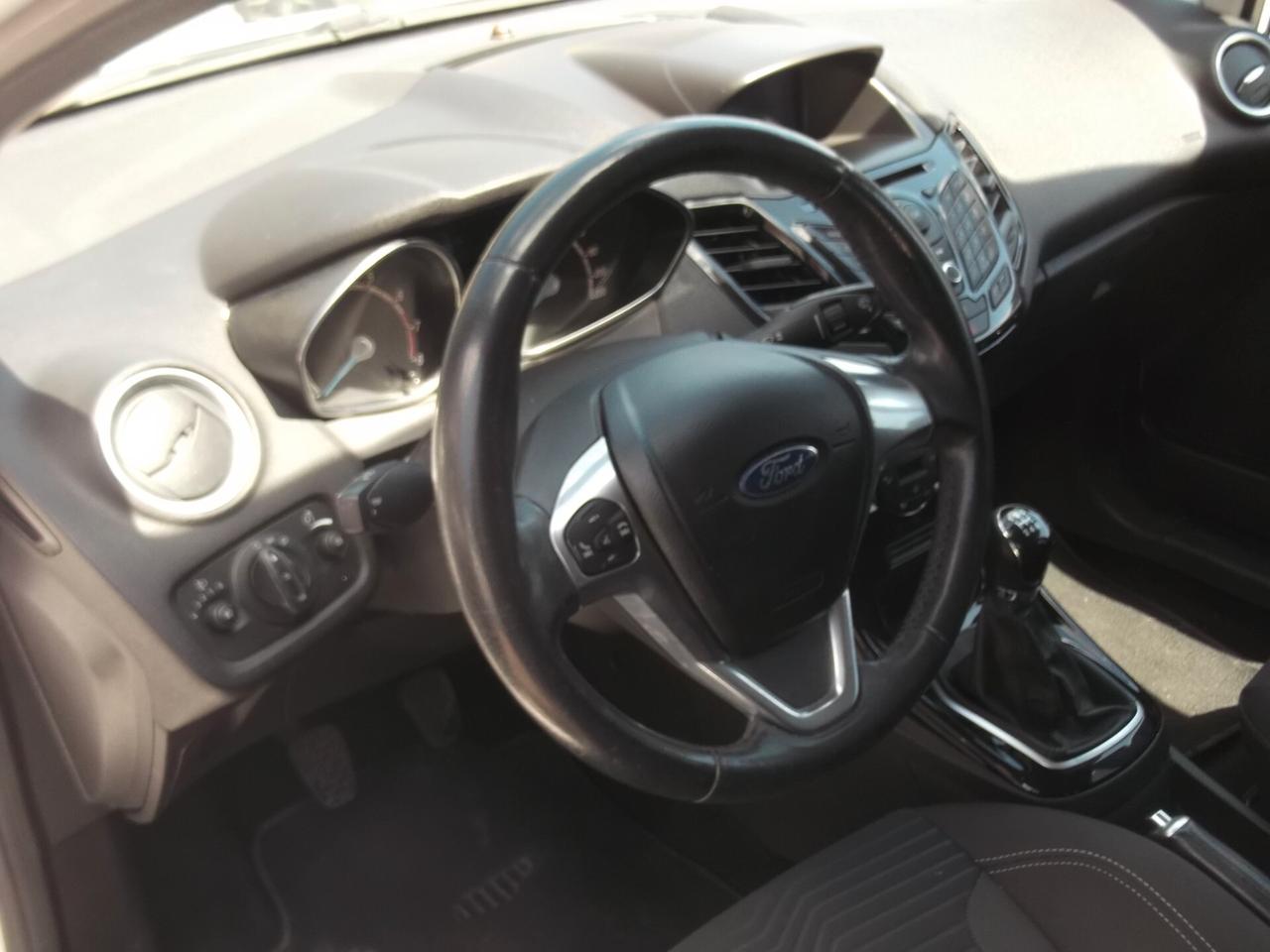 Ford Fiesta 1.0 EcoBoost 100CV 5 porte Titanium - 28
