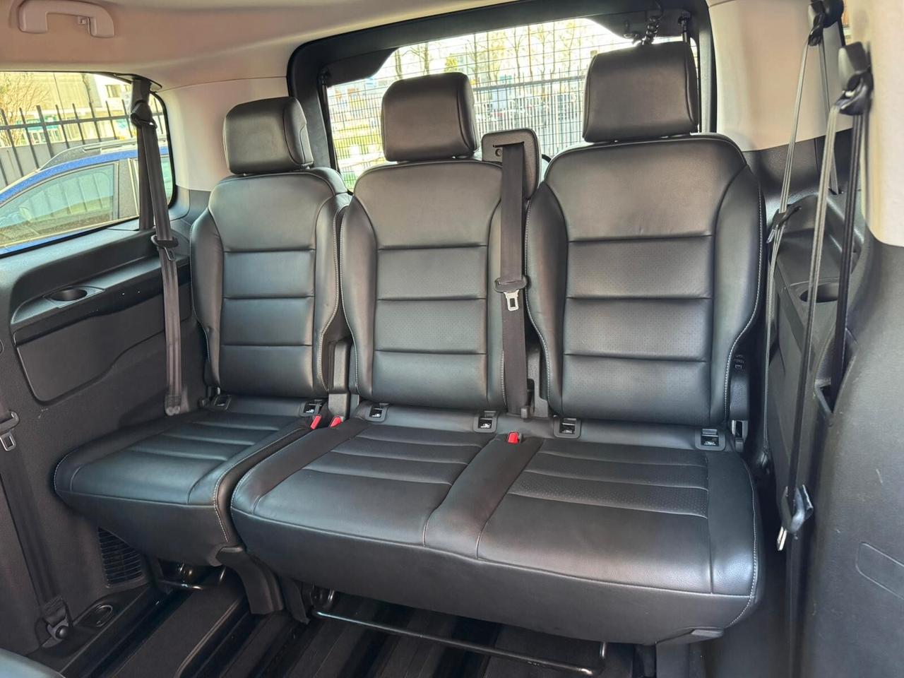 Peugeot Traveller 2.0 BlueHDi 180cv EAT8 Standard Allure Vip