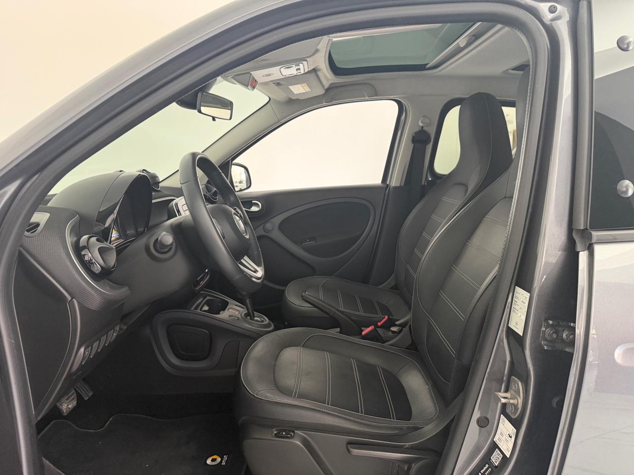 SMART FORFOUR AUTOMATICA PRIME/TETTO/PELLE 39.000 KM