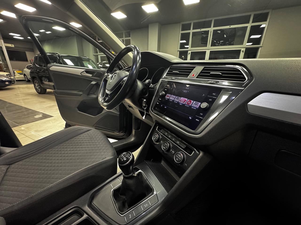 VOLKSWAGEN TIGUAN 2018 1.6 TDI TETTO APRIBILE