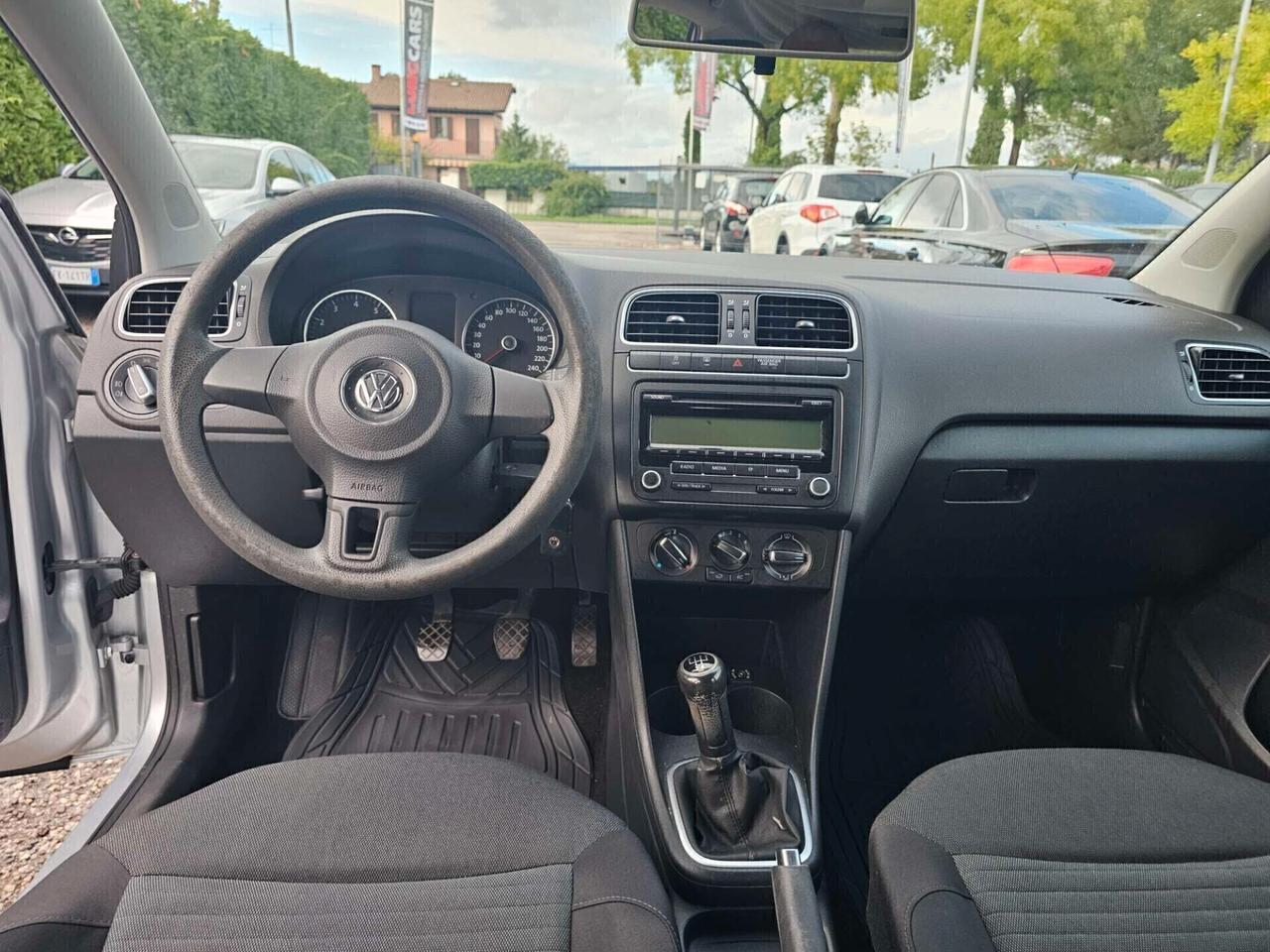 Volkswagen Polo 1.2 5 porte Trendline Neopatentati