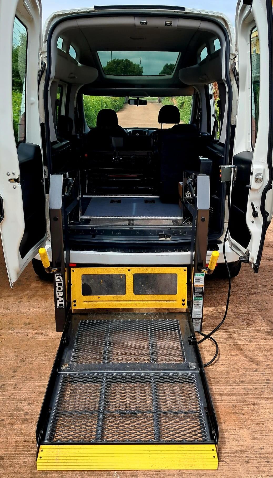 Fiat Doblo Doblò 1.6 TETTO ALTO TRASPORTO DISABILI PEDANA ELETTROIDRAULICA