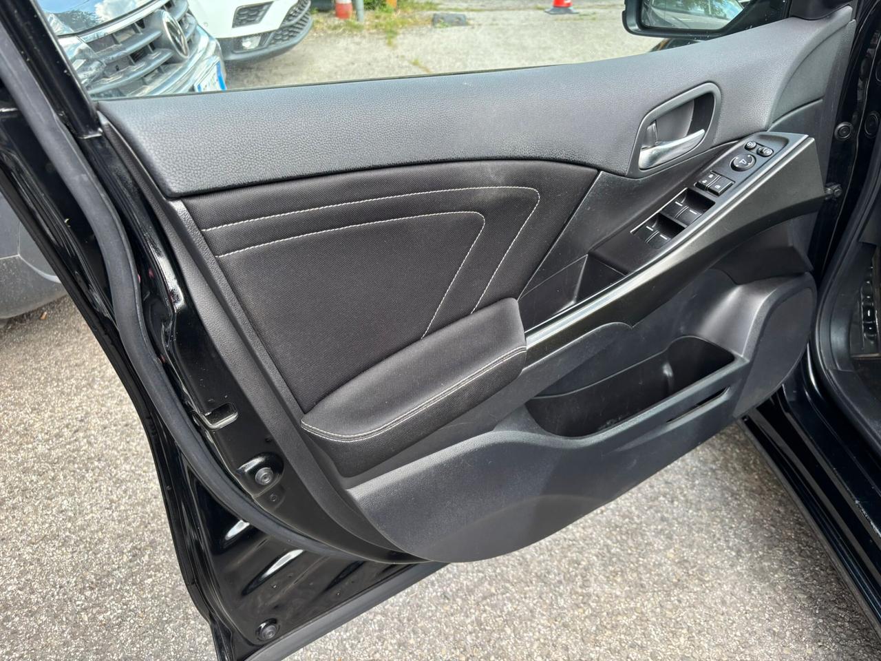 Honda Civic 1.4 i-VTEC Elegance Navi OK Neopatentati