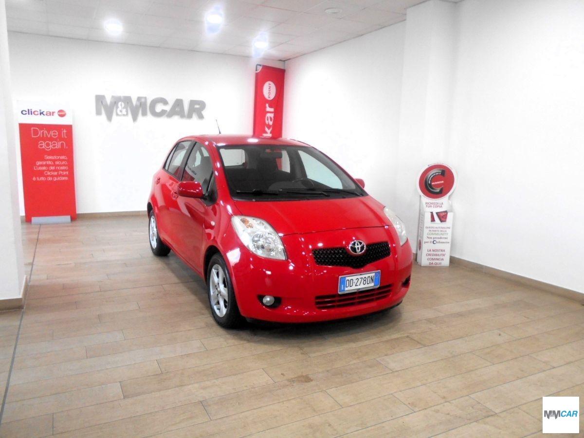 TOYOTA Yaris 1.3 5p. Sol AUTOMATICA