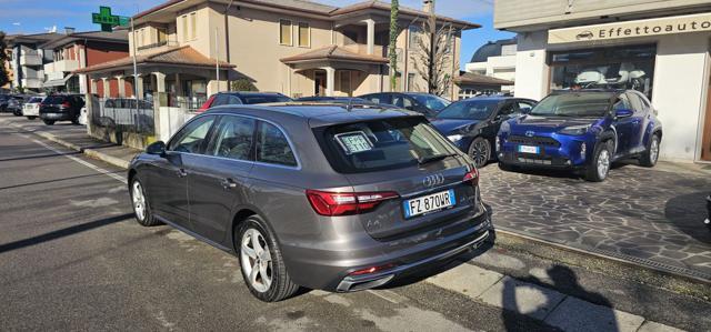 AUDI A4 Avant 40 TDI quattro S tronic Business Advanced