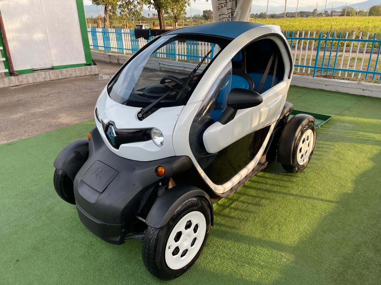 Renault Twizy 45