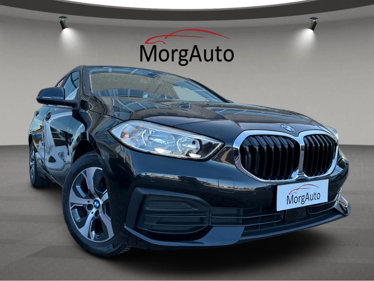 BMW 116d Automatica, Navi, Fari LED, Neopatentati