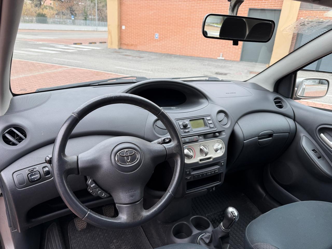 Toyota Yaris 1.4 D-4D 3p Sol