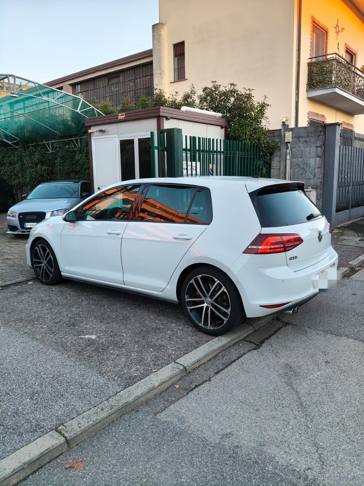 Volkswagen Golf GTD 2.0 TDI 5p. BlueMotion Technology