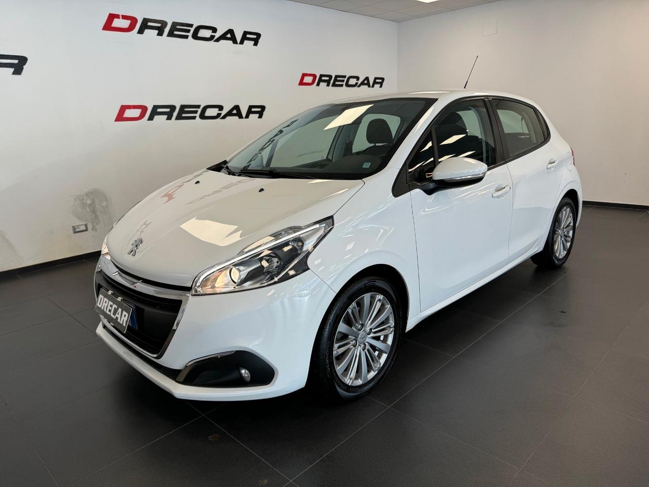 Peugeot 208 PureTech 82 5 porte Active NEOPATENTATI UNIPROP.