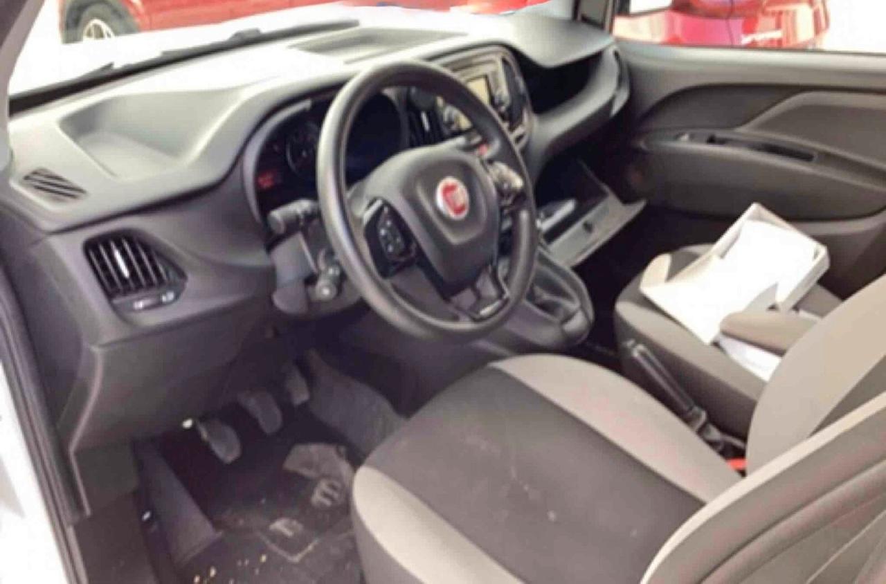 FIAT DOBLO' 1.6mjt AUTOCARRO 5 POSTI