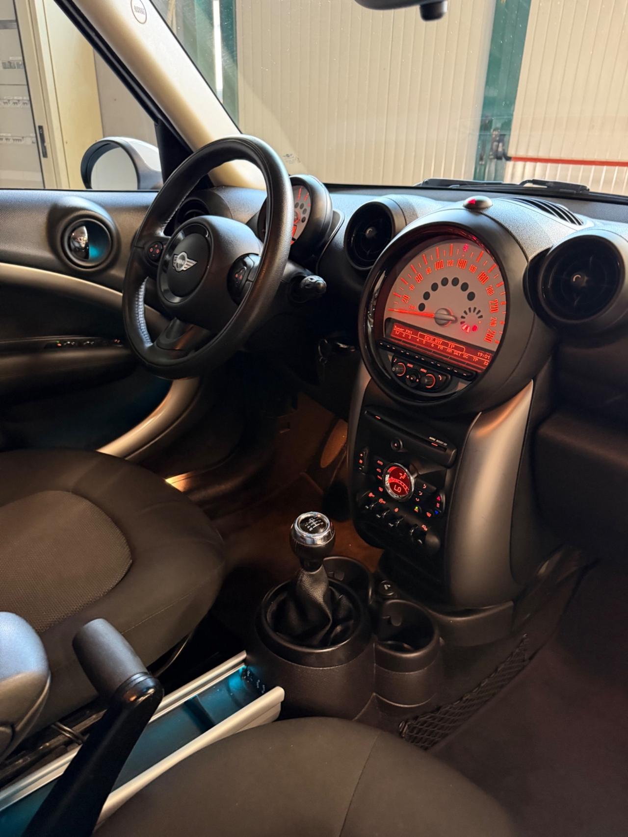 Mini COUNTRYMAN KMCERT GARANZ UNICOPR AUTOMAT