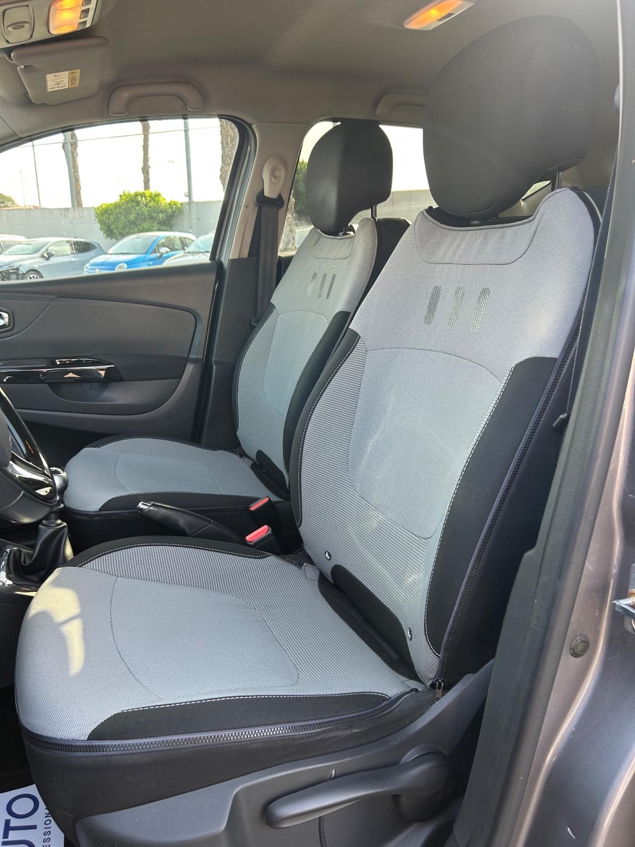 Renault Captur 1.5 dCi 110 CV Intens