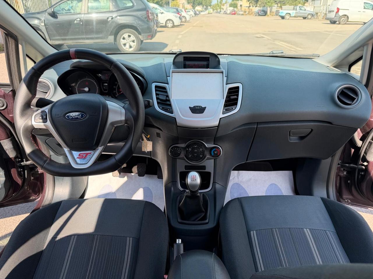 Ford Fiesta 1.4 TDCi 5p. Titanium