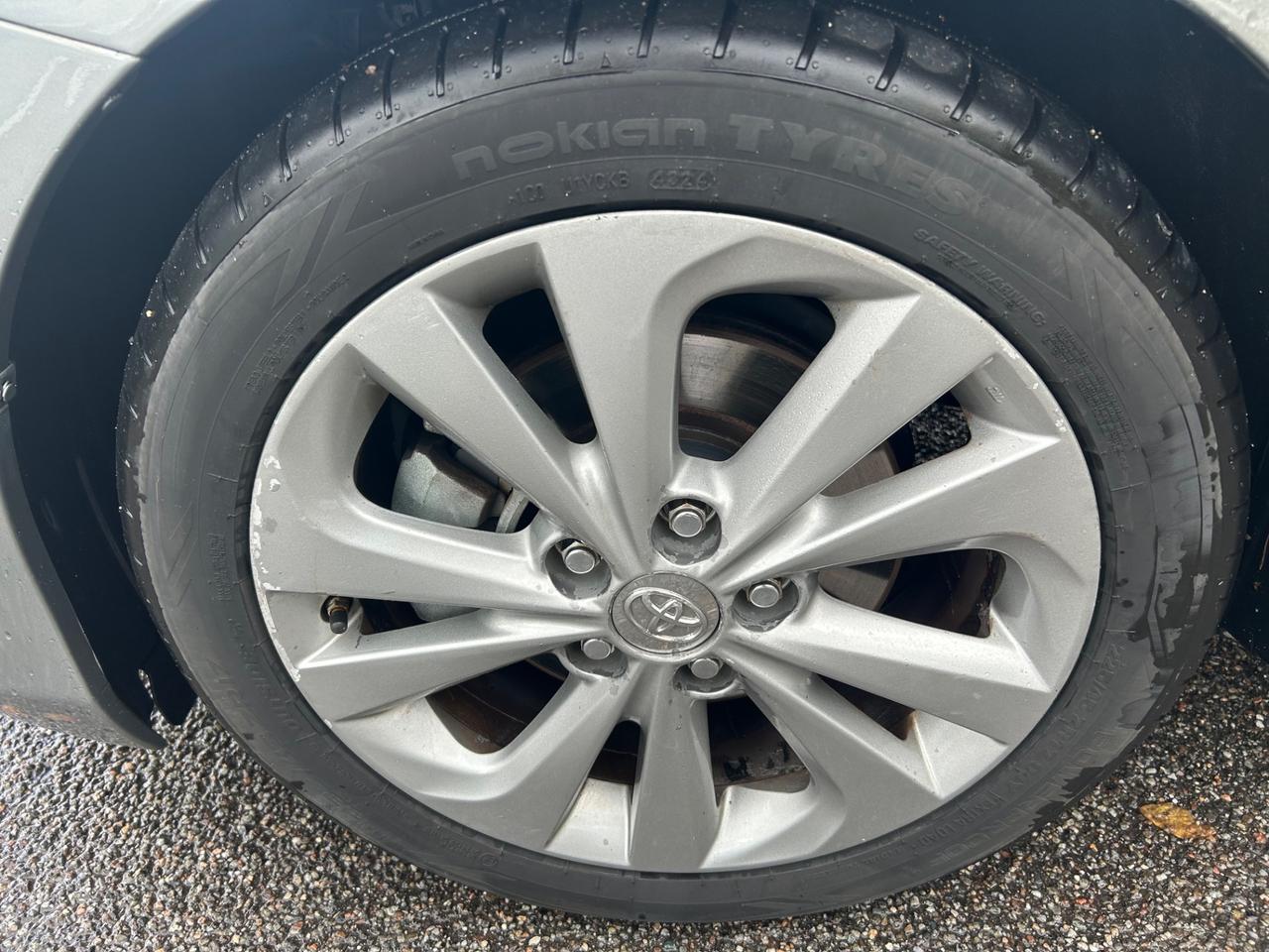 Toyota Auris 1.8 Hybrid Business