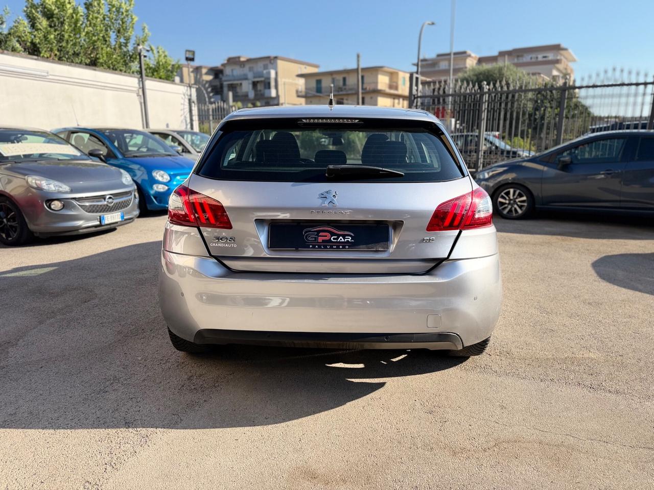 Peugeot 308 1.6 HDI 100 CV ALLURE
