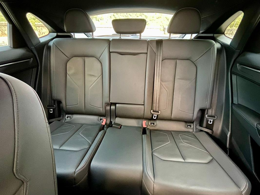 Audi Q3 SPB 35 TDI S tronic S line edition Interno/Esterno-Navigazione MMI plus-Fari Full Led matrix-Retrocamera-Cerchi lega Audi Sport 20"-Pack Black edition