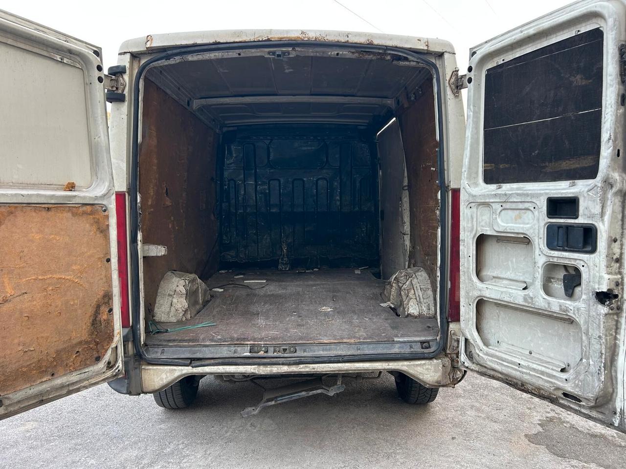 Iveco Daily 35S10 2.3cc diesel(PRIVATO)-2006