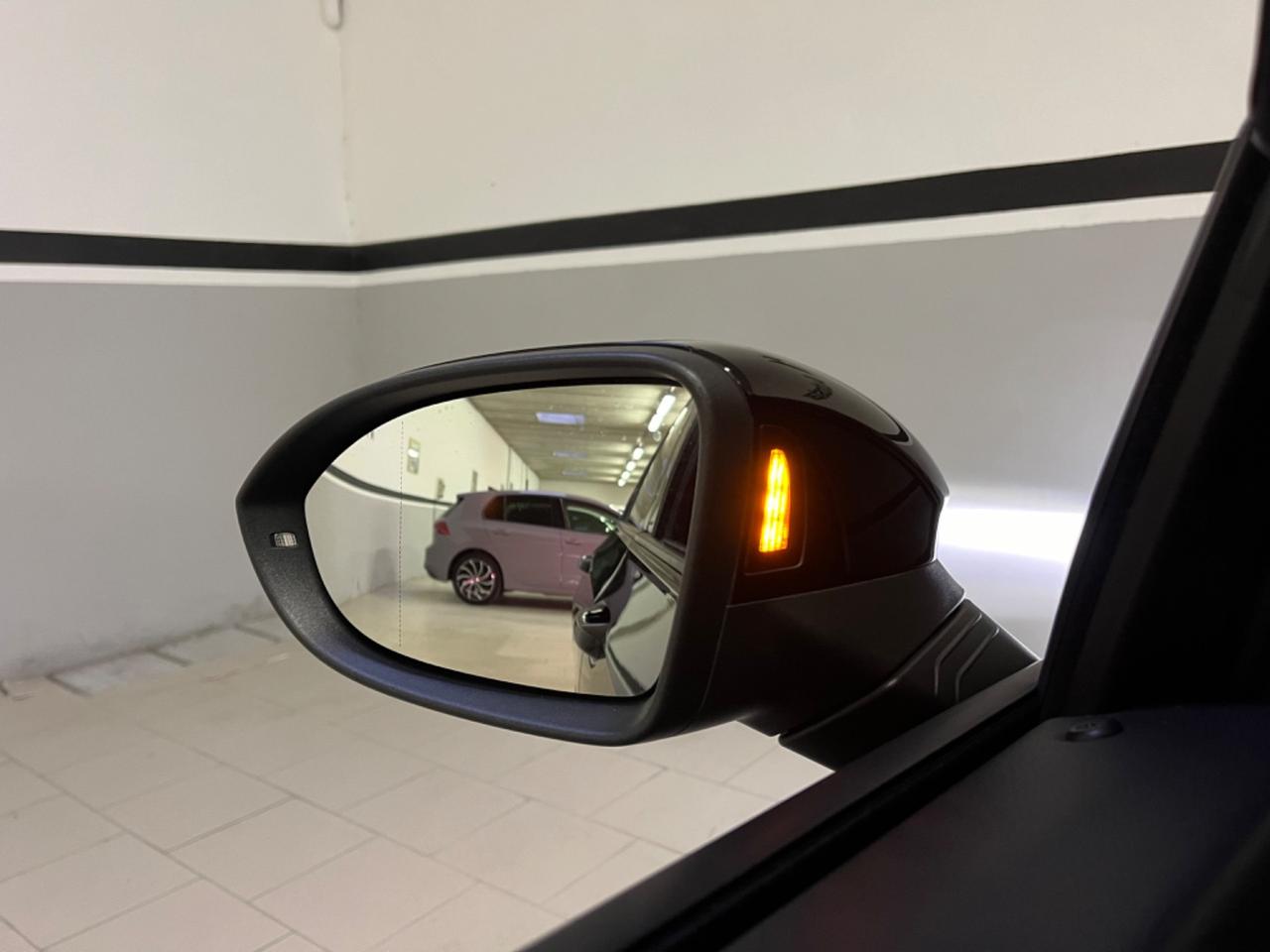 Volkswagen Golf 8 GTI 2.0 TSI DSG * PREZZO REALE