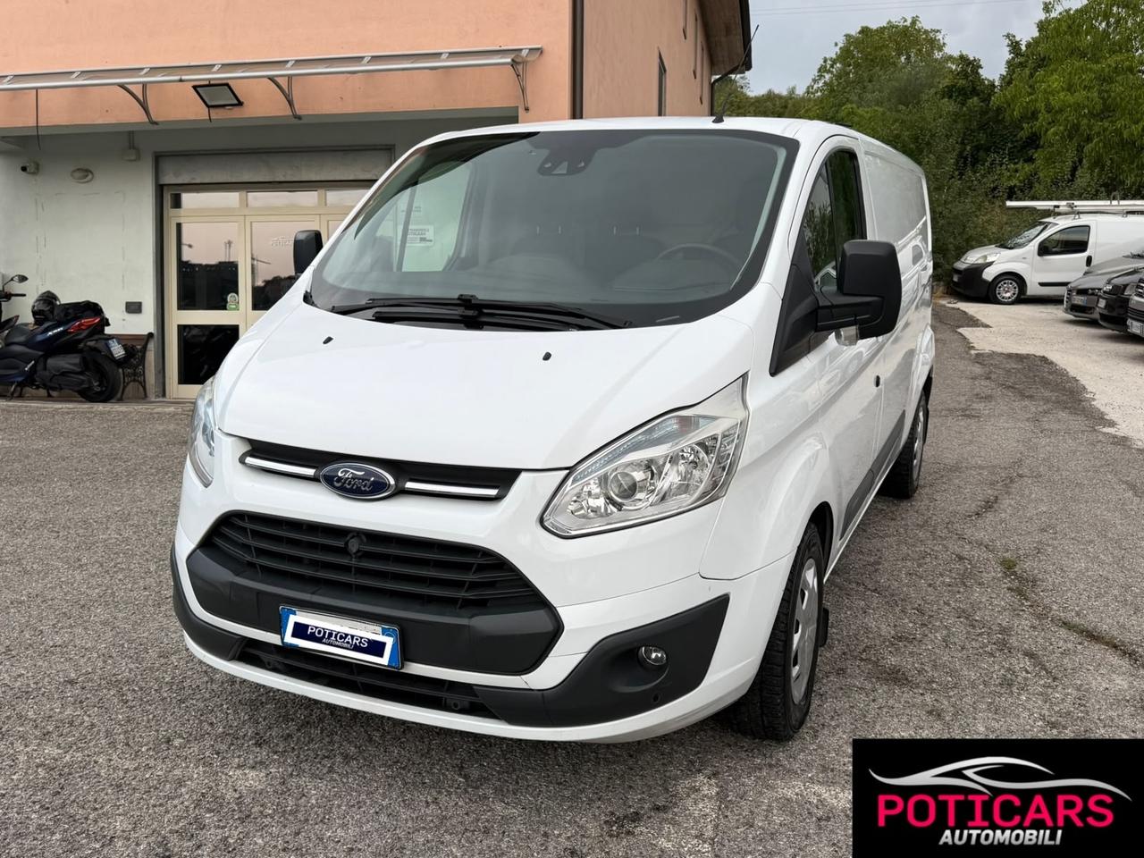 Ford Transit Custom 330 2.2 TDCi 155CV PC Furgone Entry