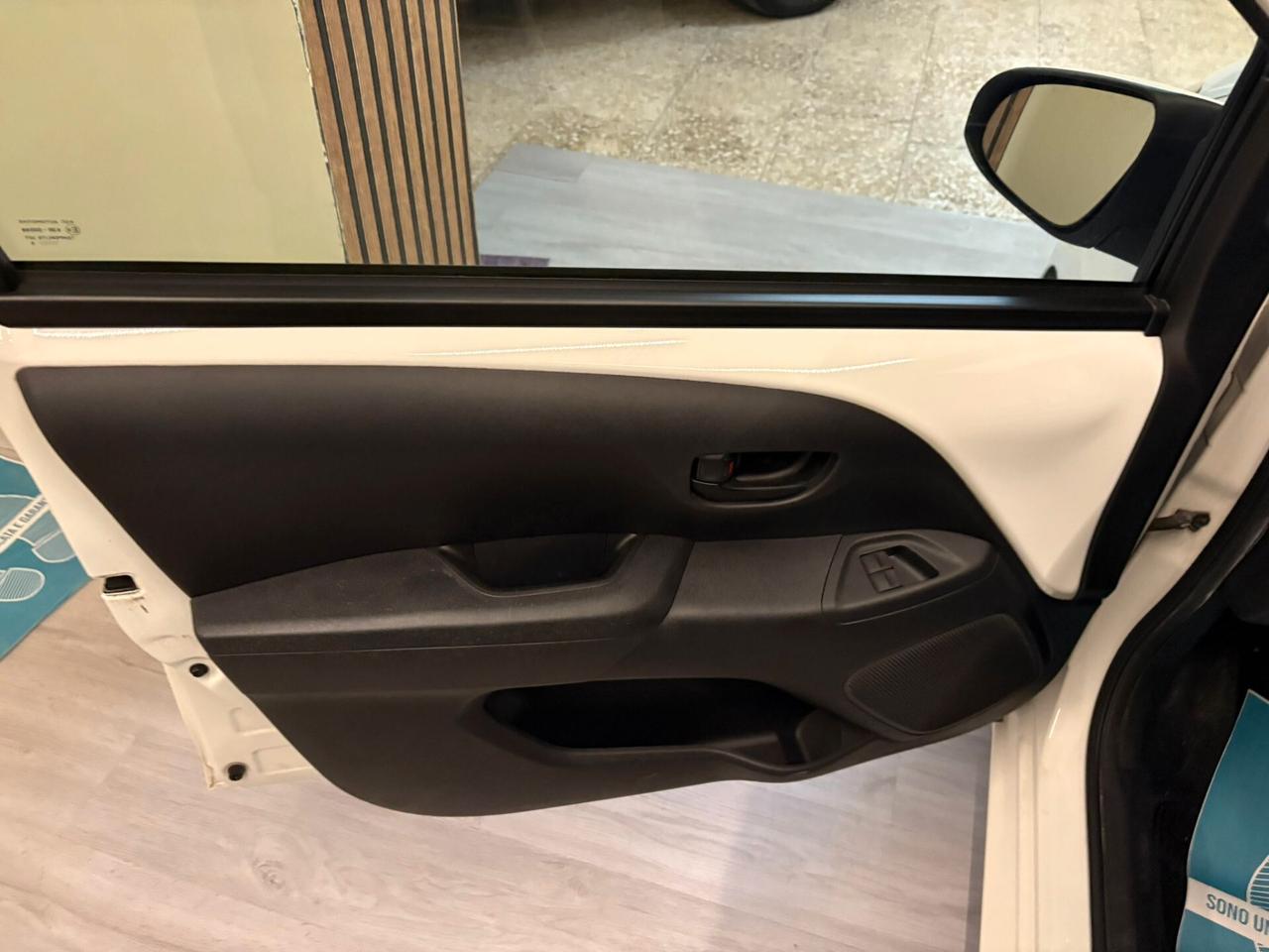 Peugeot 108 1000cc 72cv VTi 5 porte Allure