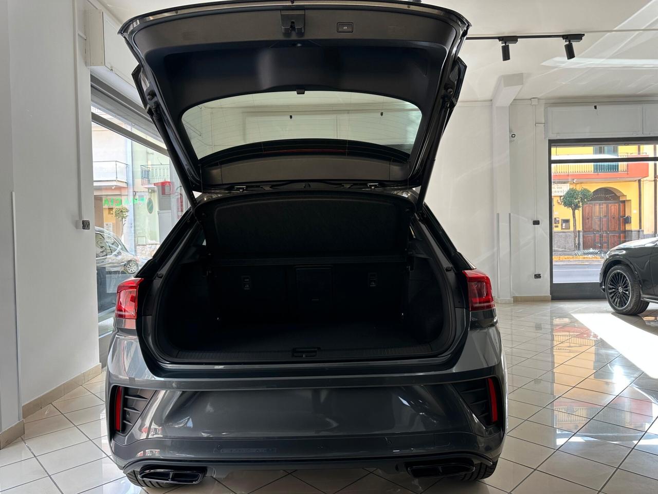 Volkswagen T-Roc 2.0 tdi R-Line 150cv