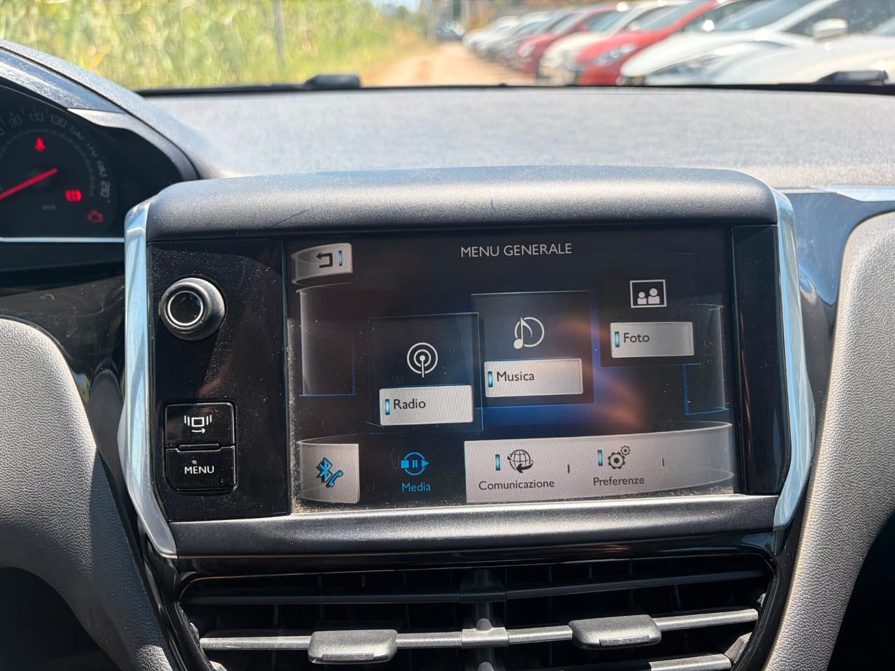 PEUGEOT 208 1.4 HDI 68CV ANNO 2012 ADATTA NEOPATENTATI