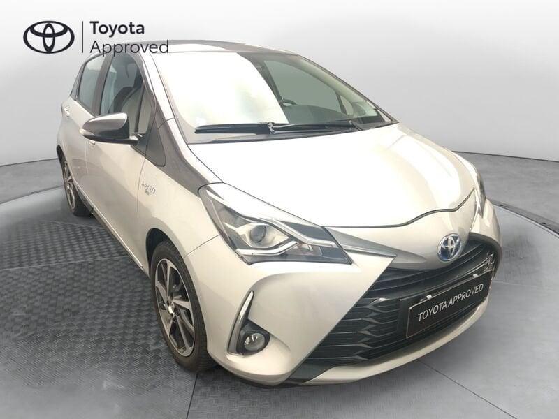 Toyota Yaris 1.5 Hybrid 5 porte Y20 Bitone