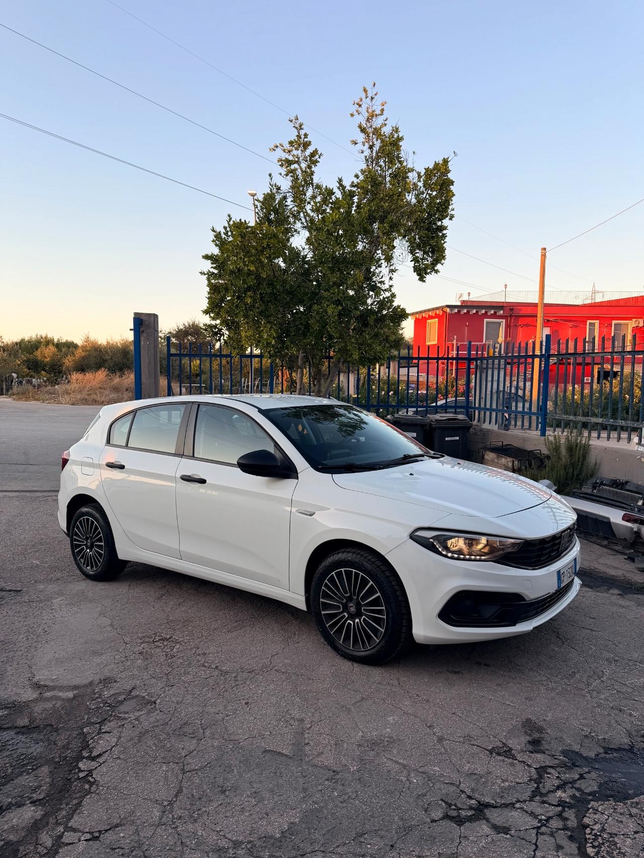 FIAT TIPO 1.5 HYBRID DCT 62.000 KM