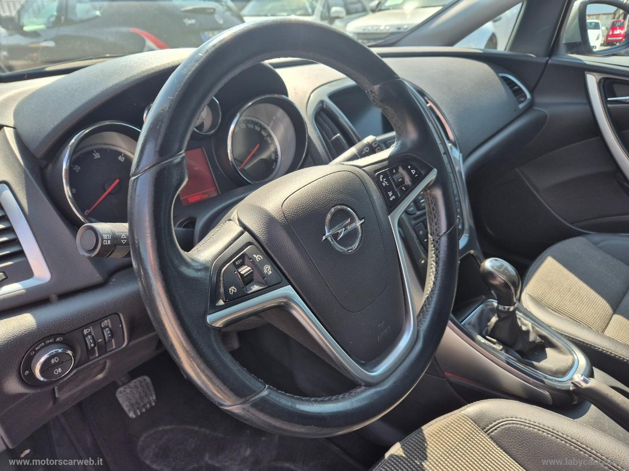 OPEL Astra 1.7 CDTI 130 CV ST Cosmo
