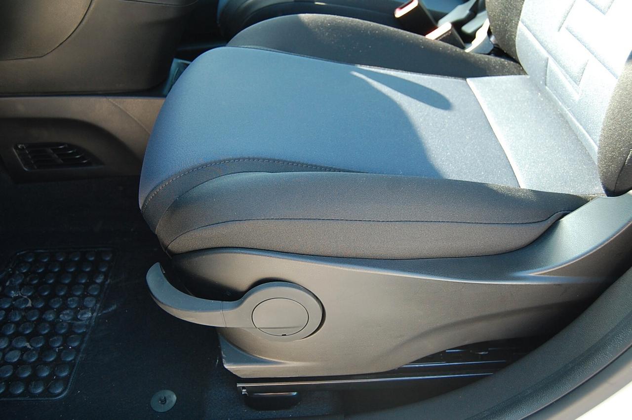 Lancia Ypsilon 1.0 FireFly 5 porte S&S Hybrid Platino