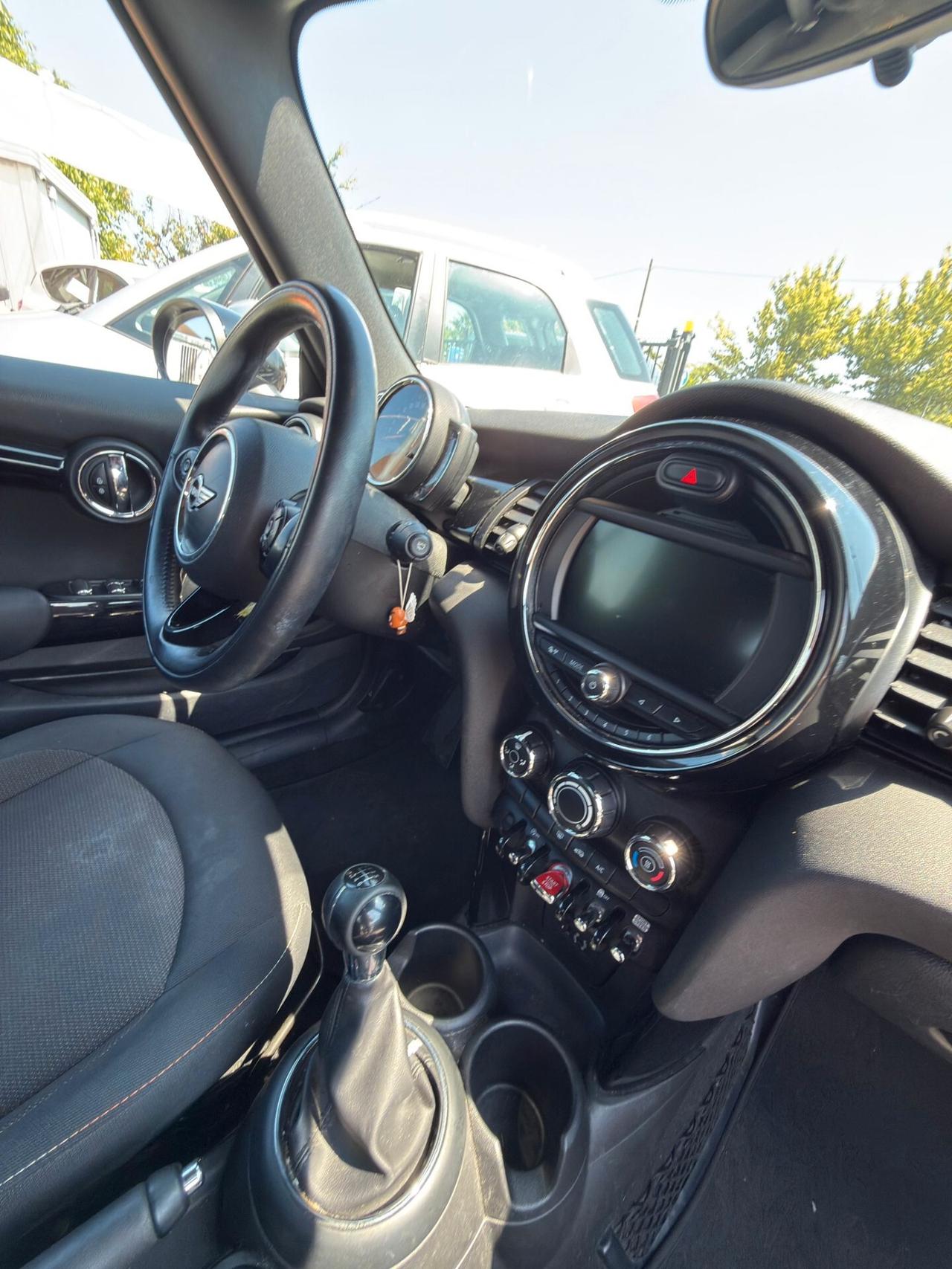 Mini 1.5 Cooper D Hype Cabrio