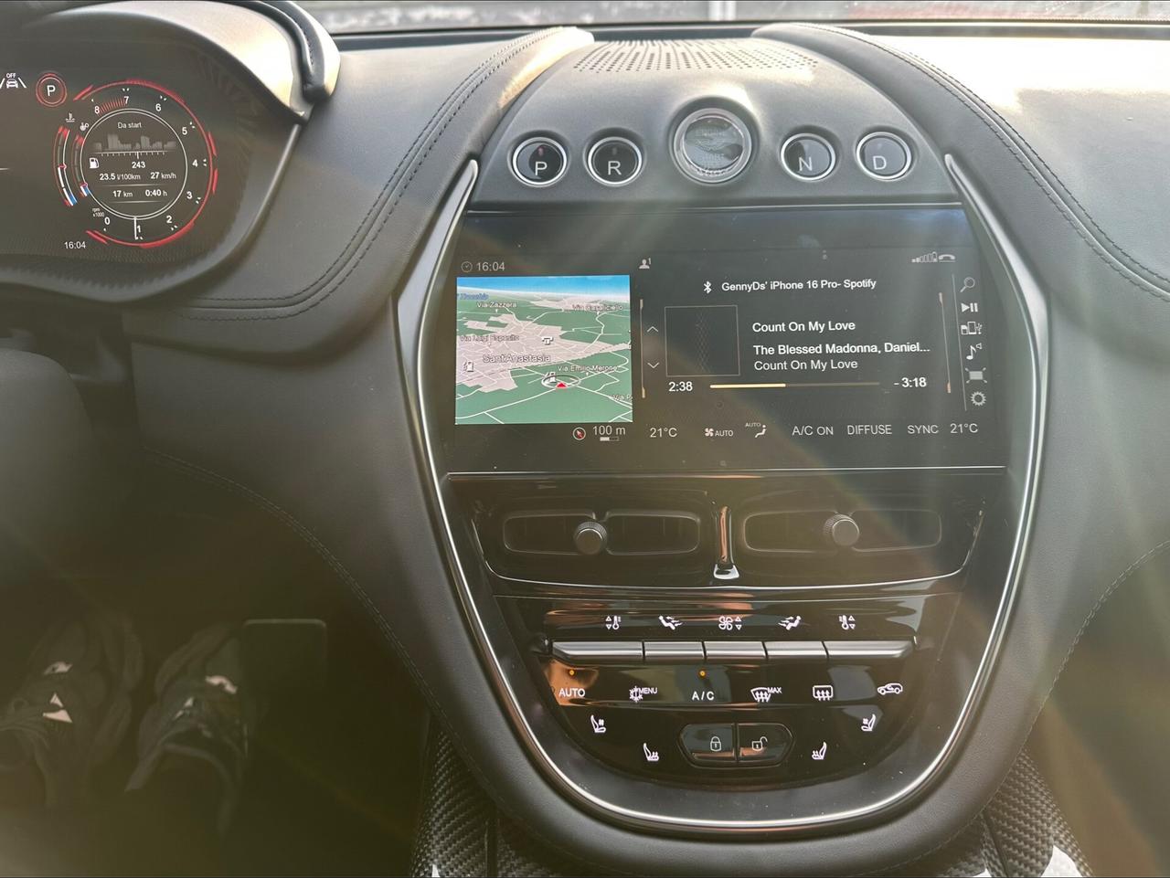Aston Martin DBX DBX707