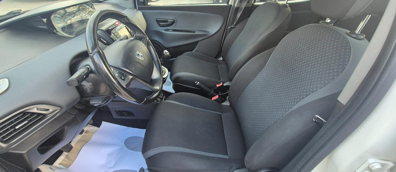 Lancia Ypsilon 1.3 MJT 16V 95 CV 5 porte S&S Gold